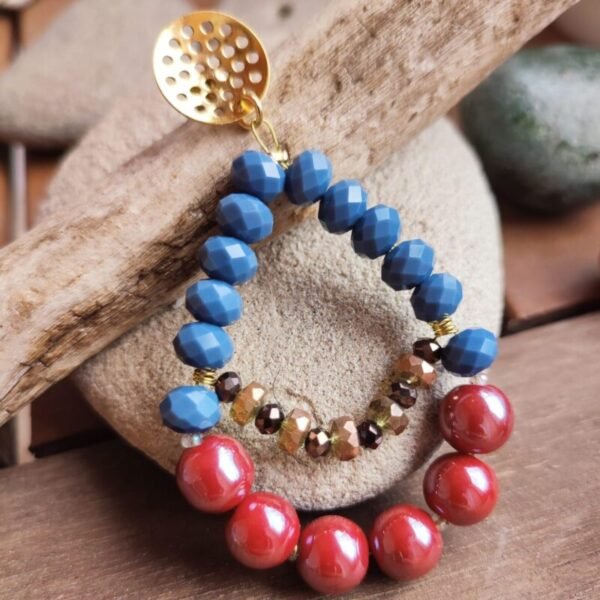 Σκουλαρίκια boho κρεμαστά με ατσάλινο κούμπωμα και γυάλινες χάντρες σε οβάλ σχέδιο