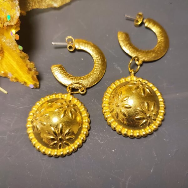 Ατσάλινοι κρίκοι με στρογγυλό ατσάλινο μοτίφ