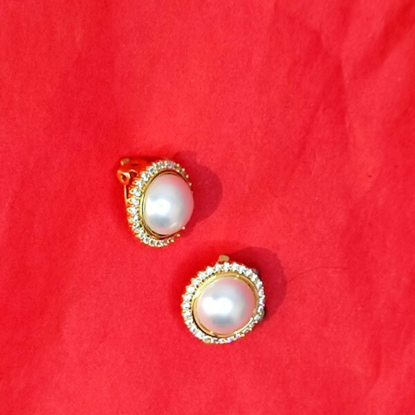 Σκουλαρίκια ατσάλινα clip με μαργαριταρι & ζιργκον(σχέδιο στρογγυλό)