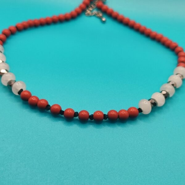 Χειροποίητο κολιέ Αλίκη με πετρες απο κοραλακι και moonstone