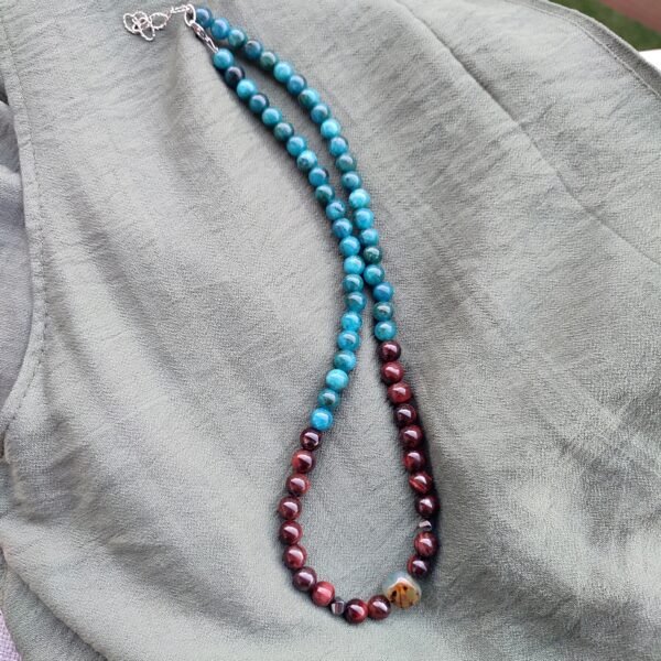 Χειροποίητο κολιέ με ημιπολύτιμες πέτρες αχάτη και μάτι τίγρης