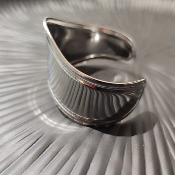 Ατσάλινο βραχιόλι BANGLE κύμα