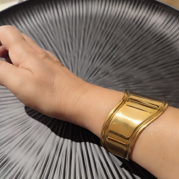 Ατσάλινο βραχιόλι BANGLE κύμα