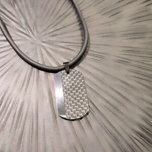 IMG_20251014_193310 Δερμάτινο κολιέ με ατσάλινο κρεμαστό tab