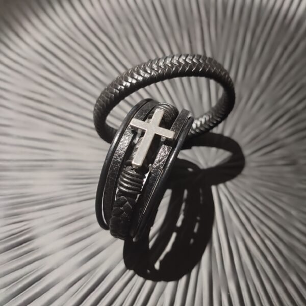 Δερμάτινο ανδρικό 3πλο βραχιόλι με σταυρό