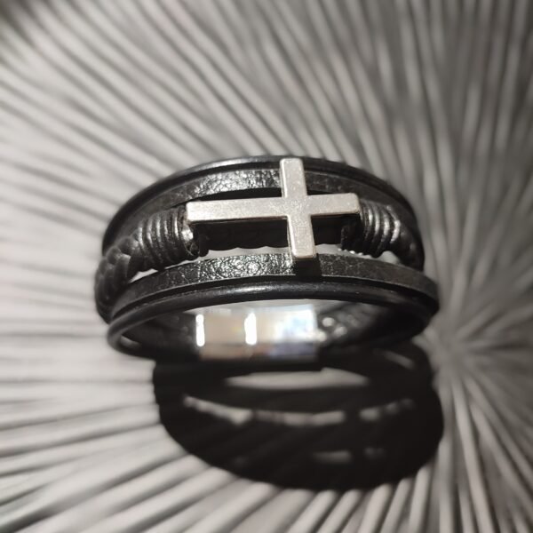 Δερμάτινο ανδρικό 3πλο βραχιόλι με σταυρό