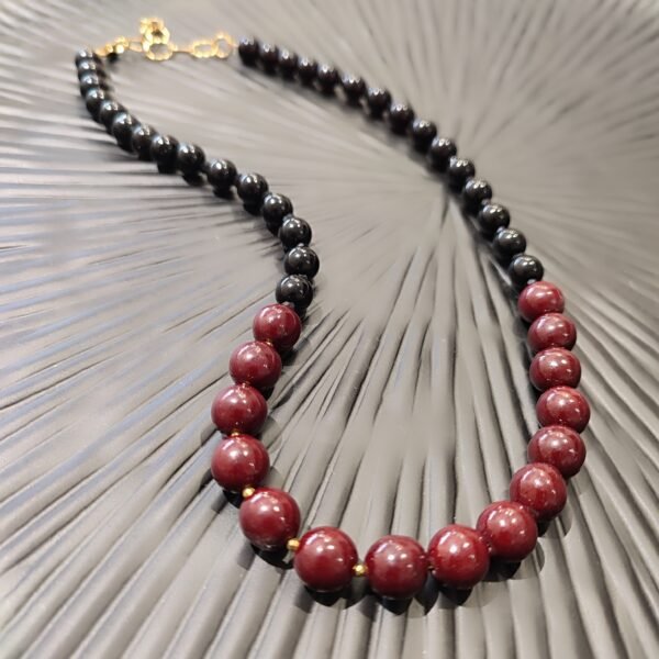 Χειροποίητο κολιέ Ξανθίπη Μπορντό και μαύρο