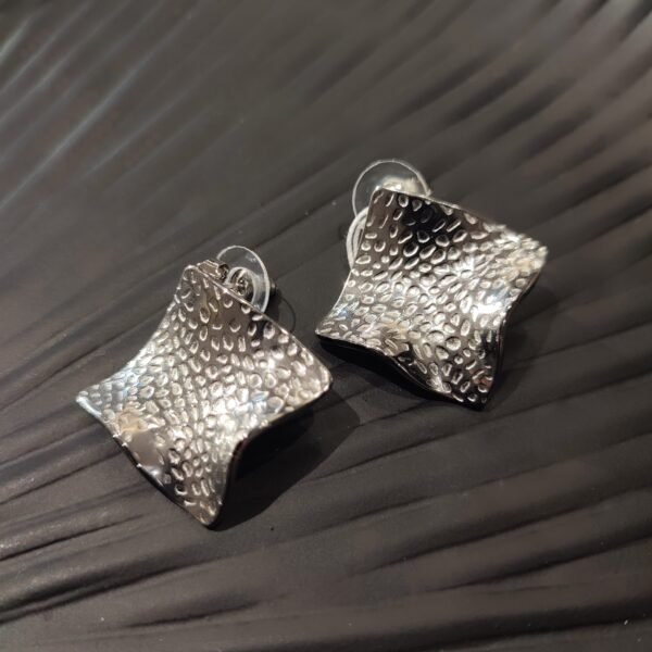 Σκουλαρίκια ατσάλινα σφυρήλατος ρόμβος