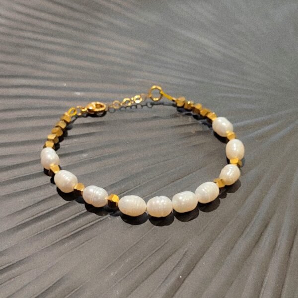 IMG_20251020_122530 Βραχιόλι Ήρα χειροποίητο με πέρλες και χρυσούς αιματίτες