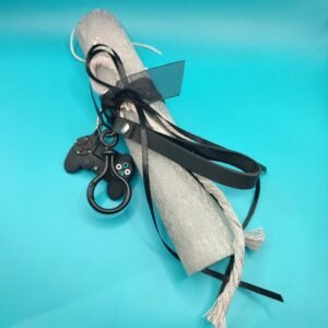 Λαμπάδα κύλινδρος σαγρέ γκρι αρωματική μπρελόκ Playstation