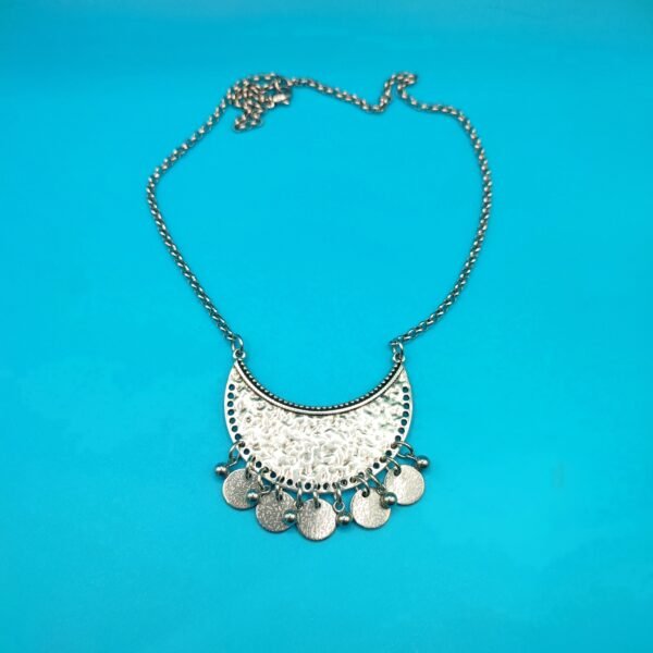 Ατσάλινη αλυσίδα με οβάλ κρεμαστό και φλουράκια